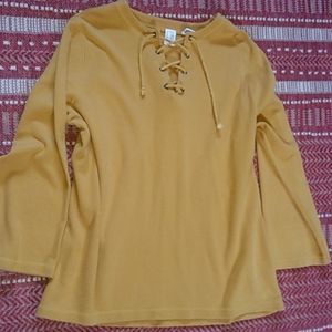 Clifford & Wills Top